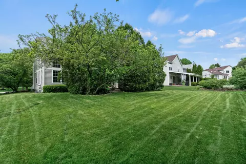 1365 Branden Ln, Bartlett, IL 60103 photo 31