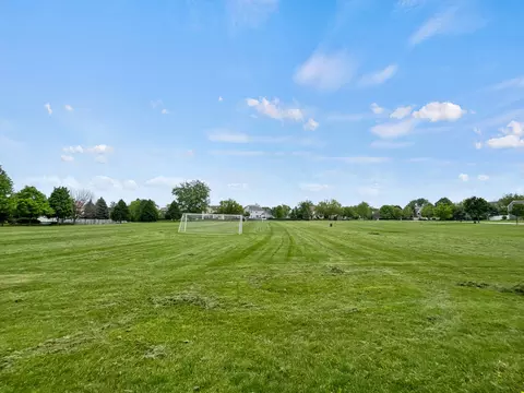 1365 Branden Ln, Bartlett, IL 60103 photo 34