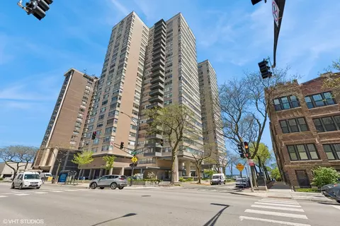 6301 N Sheridan Rd #19B, Chicago, IL 60660