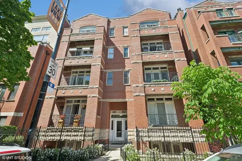 842 W Diversey Pkwy #3W, Chicago, IL 60614