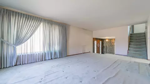 11511 S Ewing Ave, Chicago, IL 60617 photo 6
