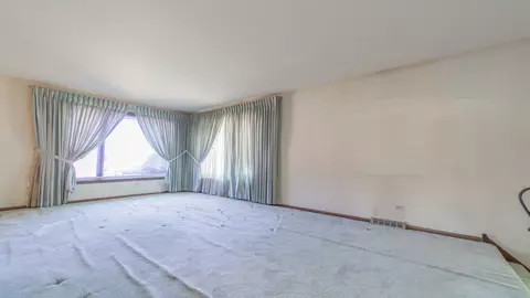 11511 S Ewing Ave, Chicago, IL 60617 photo 25