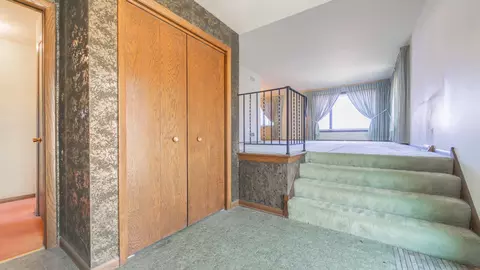 11511 S Ewing Ave, Chicago, IL 60617 photo 4