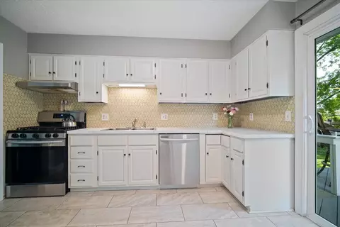 Kitchen - 3005 Morningside Dr, Bloomington, IL 61704 photo 1 of 3