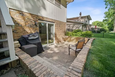 Exterior - 3005 Morningside Dr, Bloomington, IL 61704 photo 7 of 9