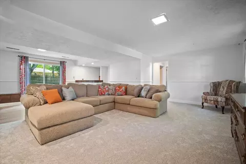 Living - 3005 Morningside Dr, Bloomington, IL 61704 photo 2 of 2