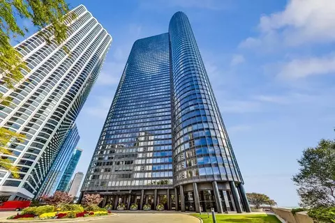 155 N Harbor Dr #4804, Chicago, IL 60601