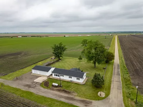 View/Area - 29093 E 150 North Rd, Le Roy, IL 61752 photo 1 of 18