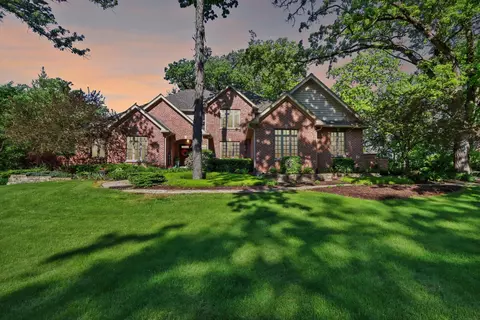 9020 Wildrose Ln, Marengo, IL 60152