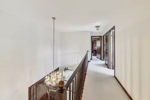 Entry Way - 1635 Joy Ln, Glenview, IL 60025 photo 3 of 4