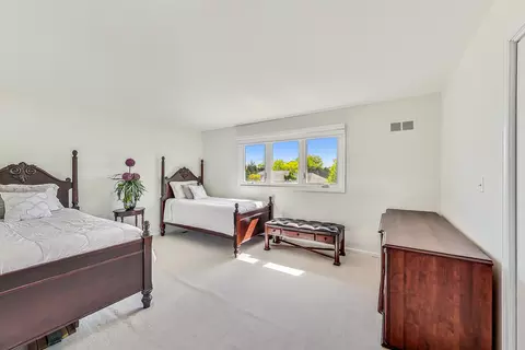 Bedroom - 1635 Joy Ln, Glenview, IL 60025 photo 5 of 7
