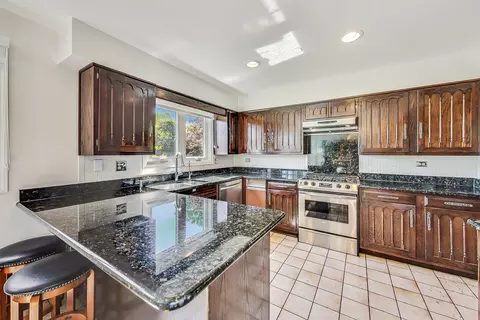 Kitchen - 1635 Joy Ln, Glenview, IL 60025 photo 1 of 4
