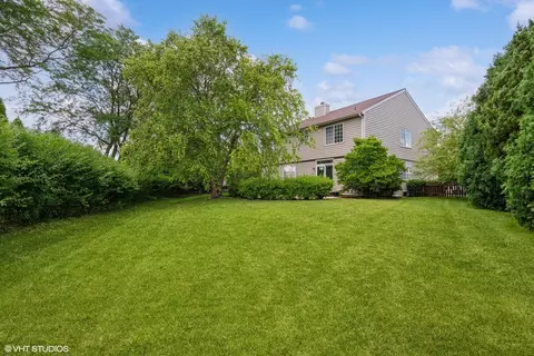 Exterior - 1985 Bordeaux Ct, Wheeling, IL 60090 photo 3 of 3
