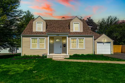 618 Revere Rd, Glenview, IL 60025
