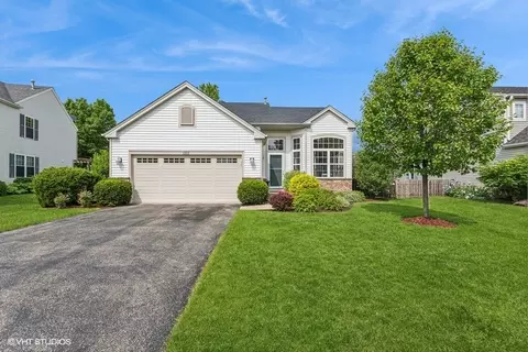 1717 Burshire Dr, Plainfield, IL 60586