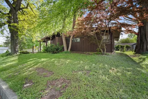 Exterior - 409 S Linden St, Normal, IL 61761 photo 2 of 6