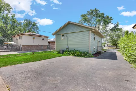 Exterior - 2204 W 157th Pl, Markham, IL 60426 photo 4 of 4
