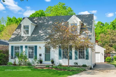 623 Dodson St, Geneva, IL 60134