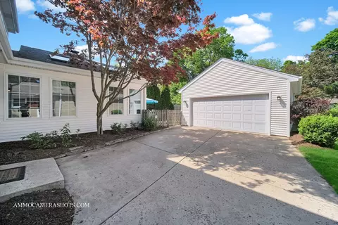 623 Dodson St, Geneva, IL 60134 photo 25