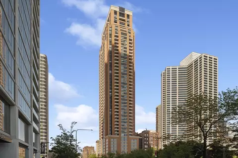 1160 S Michigan Ave #2001, Chicago, IL 60605