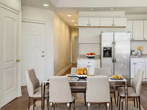 Dining - 1519 E Marquette Rd #2W, Chicago, IL 60637 photo 1 of 1