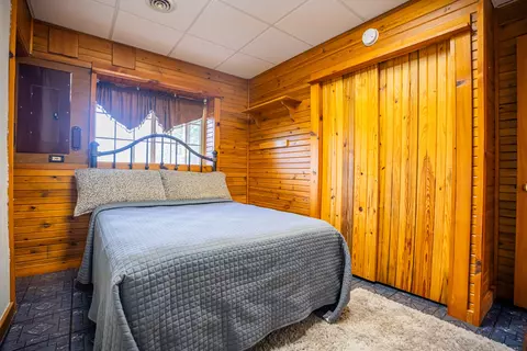 Bedroom - 14742 Best Rd, Davis, IL 61019 photo 5 of 6