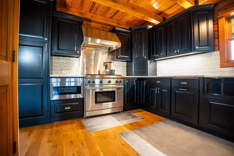 Kitchen - 14742 Best Rd, Davis, IL 61019 photo 3 of 12