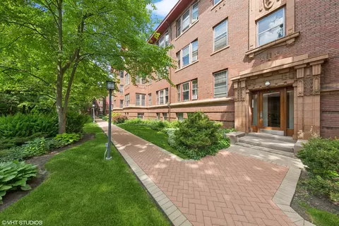 4720 S Greenwood Ave #1, Chicago, IL 60615