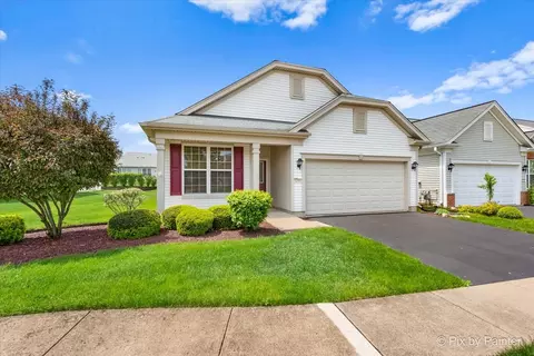 12511 Wedgemere Dr, Huntley, IL 60142
