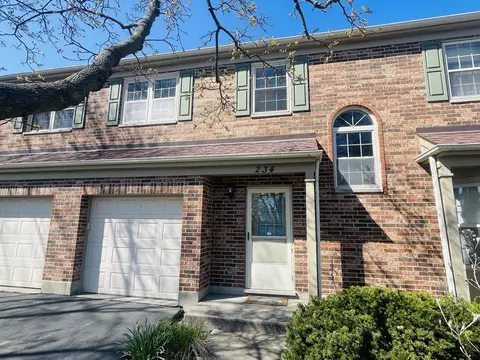 234 Carlisle Ave, Westmont, IL 60559