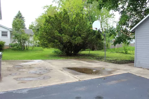 Exterior - 676 Morgan St, Elgin, IL 60123 photo 6 of 6