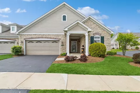 2527 Verdi St, Woodstock, IL 60098
