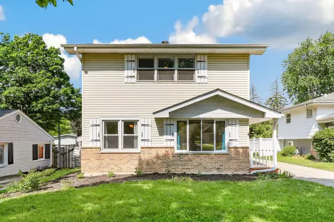 540 Lindley Ave, Westmont, IL 60559