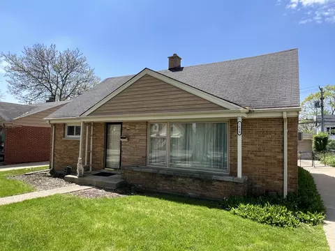 7830 N Harlem Ave, Niles, IL 60714