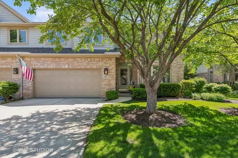 4917 Creek Dr, Western Springs, IL 60558