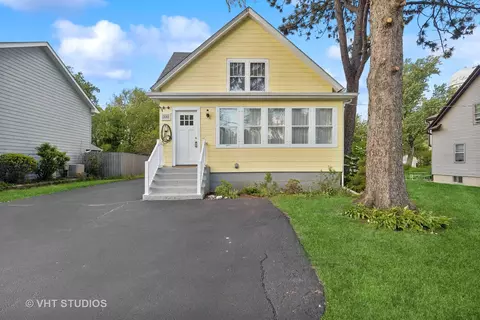 330 E Crystal Lake Ave, Crystal Lake, IL 60014