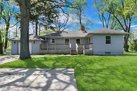 2701 Salem Blvd, Zion, IL 60099