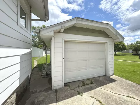 Other - 1042 S 6th Ave, Kankakee, IL 60901 photo 4 of 5