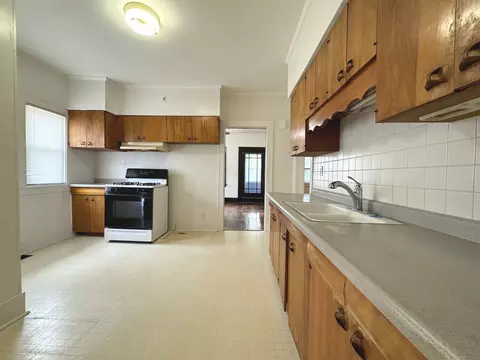 Kitchen - 1042 S 6th Ave, Kankakee, IL 60901 photo 2 of 2