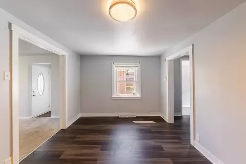 Living - 14536 Ridgeway Ave, Midlothian, IL 60445 photo 2 of 3