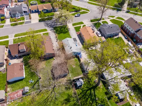 View/Area - 14536 Ridgeway Ave, Midlothian, IL 60445 photo 1 of 2