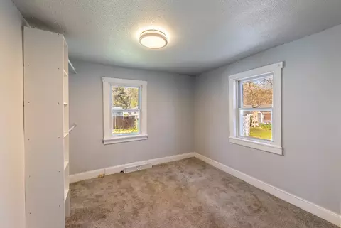 Bedroom - 14536 Ridgeway Ave, Midlothian, IL 60445 photo 3 of 3