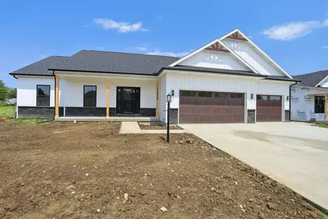 2806 Clarion Rd, Urbana, IL 61802
