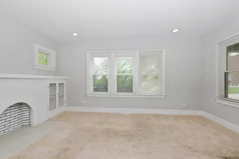 Living - 290 E 148th Pl, Harvey, IL 60426 photo 2 of 2