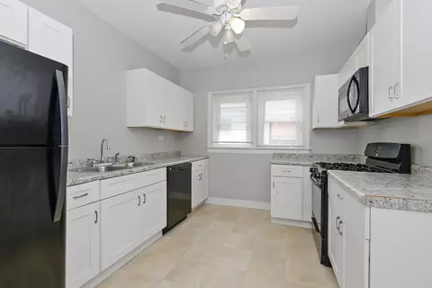 Kitchen - 290 E 148th Pl, Harvey, IL 60426 photo 2 of 3