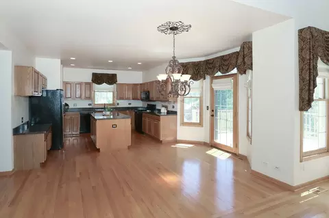 5405 Fox Path Ln, Hoffman Estates, IL 60192 photo 11