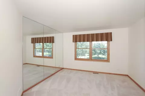 5405 Fox Path Ln, Hoffman Estates, IL 60192 photo 31