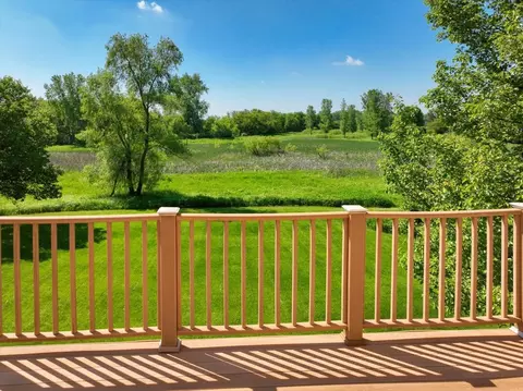 5405 Fox Path Ln, Hoffman Estates, IL 60192 photo 3