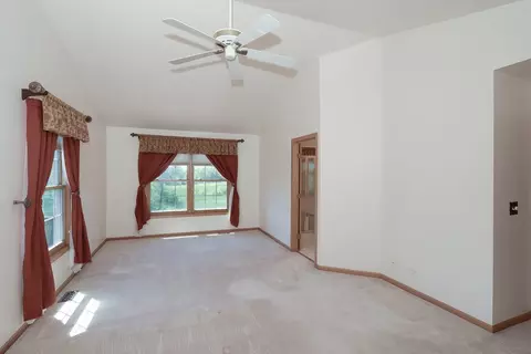 5405 Fox Path Ln, Hoffman Estates, IL 60192 photo 25