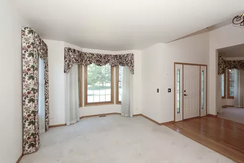 5405 Fox Path Ln, Hoffman Estates, IL 60192 photo 19